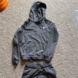 Nike Women's Charcoal Gray Hoodie and Joggers
